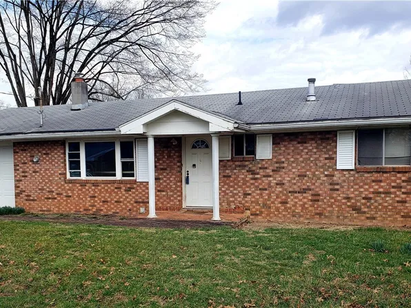 99 E Lubeck Hills Dr, Washington, WV 26181