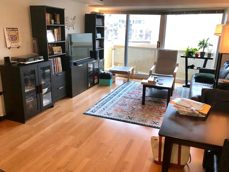1720 Maple Ave #580 — Photo 7