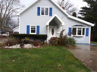 906 Onondaga St, Lewiston, NY 14092