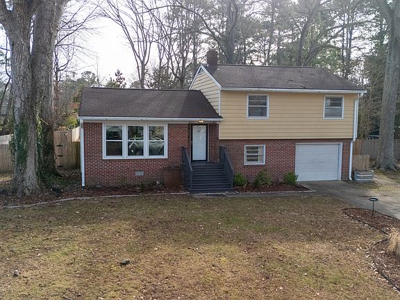 2nd image of 509 Frank Ln