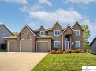 17311 Locust St, Omaha, NE 68116