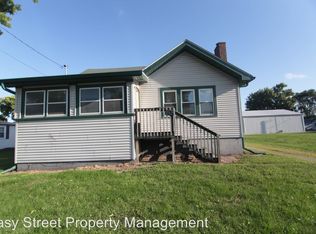 605 2nd Ave W, Milan, IL