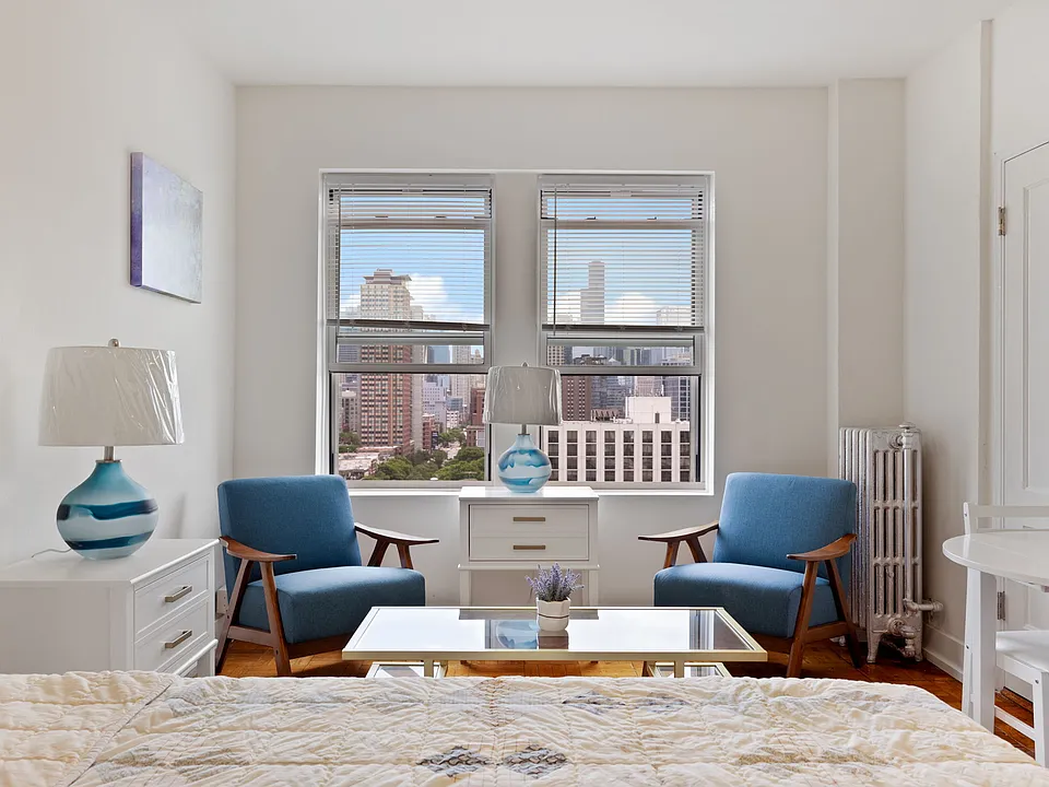 1100 N. LASALLE APARTMENTS