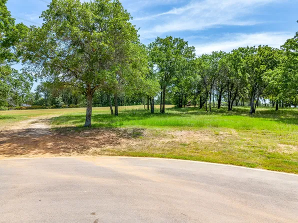 2001 Beauty Berry Ct, Cleburne, TX 76031