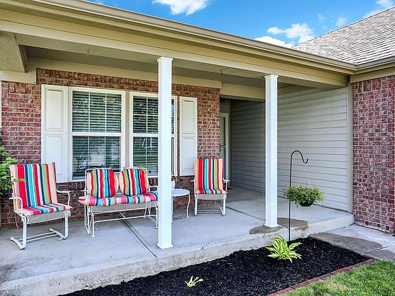 2nd image of 4079 Del Mar Ln