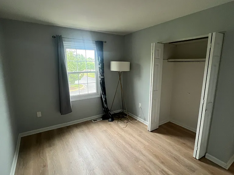 6620 Forbush Ct — Photo 8