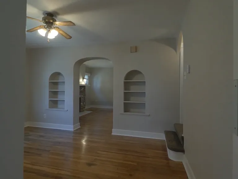 373 S Pacific Ave — Photo 14