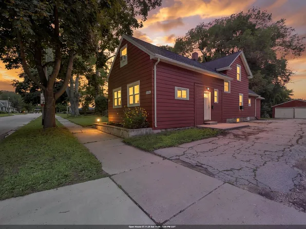 1123 Cass St, Green Bay, WI 54301