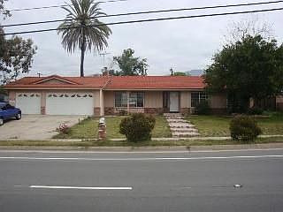 2nd image of 919 W Baseline Rd