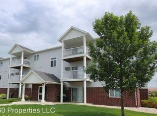 4231 33rd Ave S #208, Fargo, ND 58104