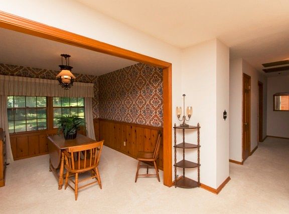 5th image of 924 Cranbrook Ct