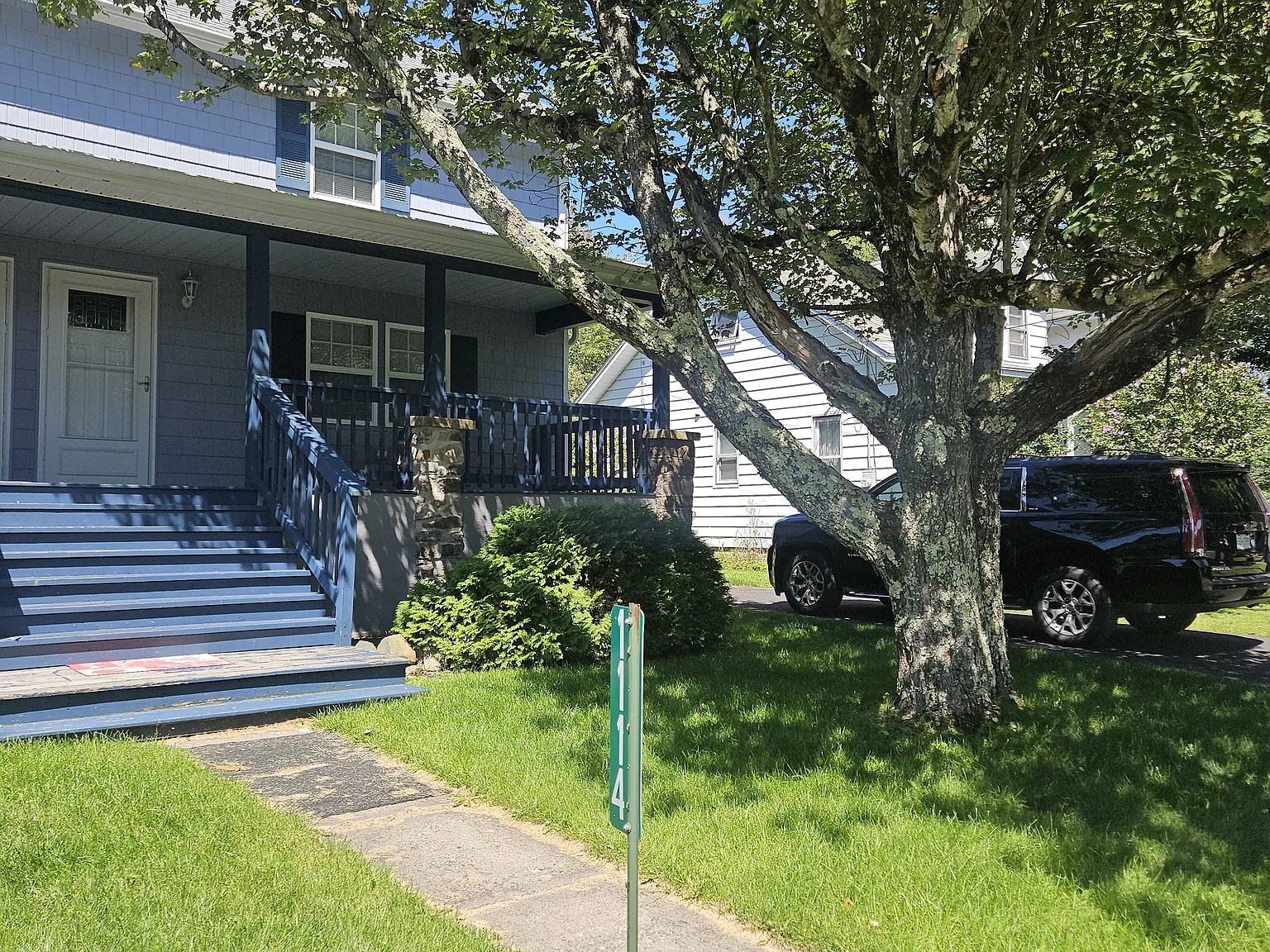 3 bed, 1.5 bath, 1680 sqft, $2,200 — Photo 2