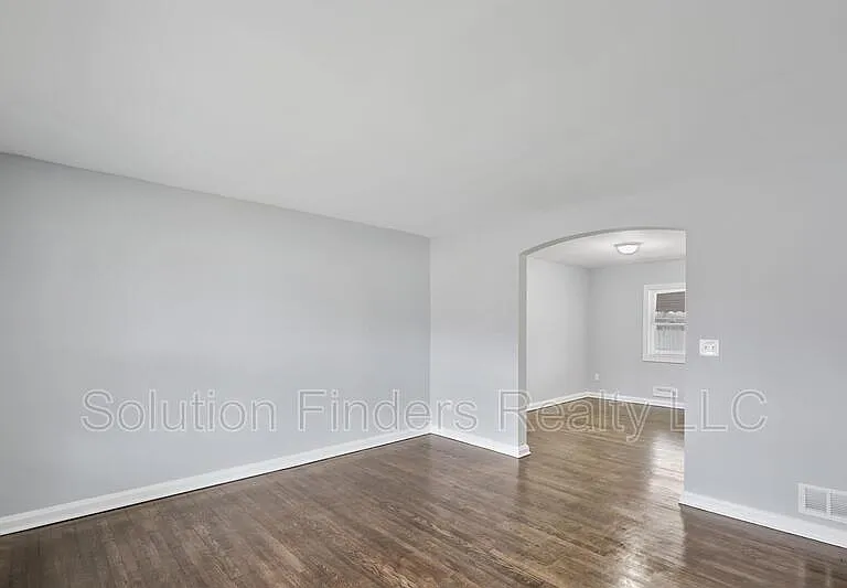 3314 Wallford Dr — Photo 3