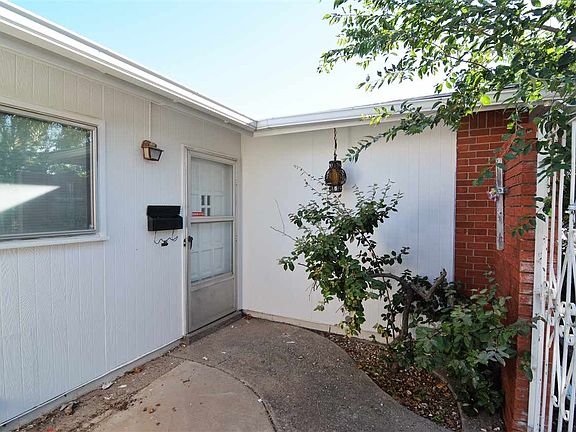 3rd image of 1104 Scenic Dr