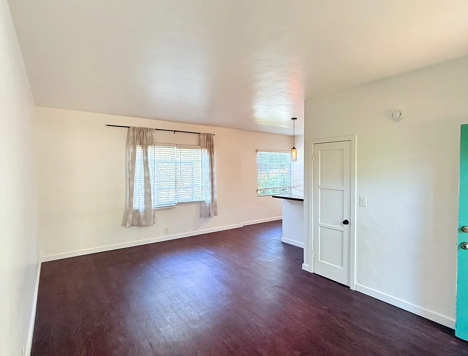 Studio, $2,550 — Photo 1