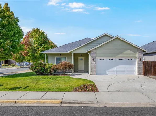 1633 SW Claudia Way, Grants Pass, OR 97527