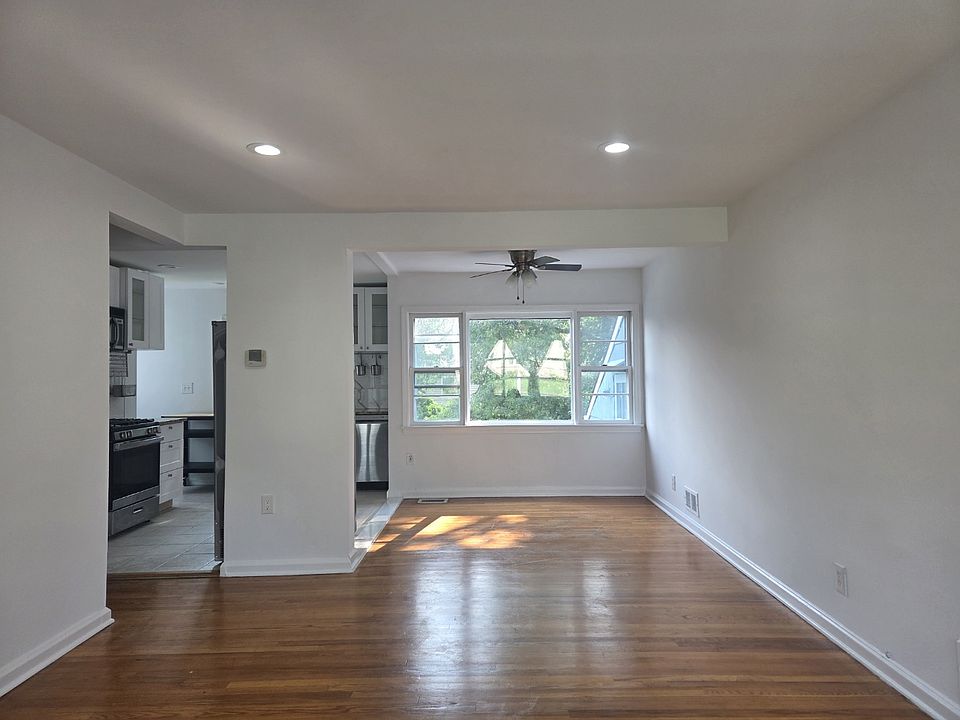 1st image of 132 Heather Hill Rd