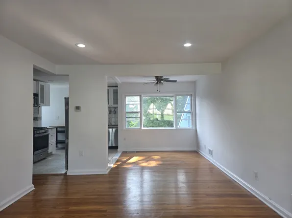 132 Heather Hill Rd, Cresskill, NJ 07626