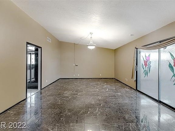 3rd image of 2249 Darwin Cir