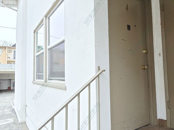 4th image of 3379 Overland Ave #4