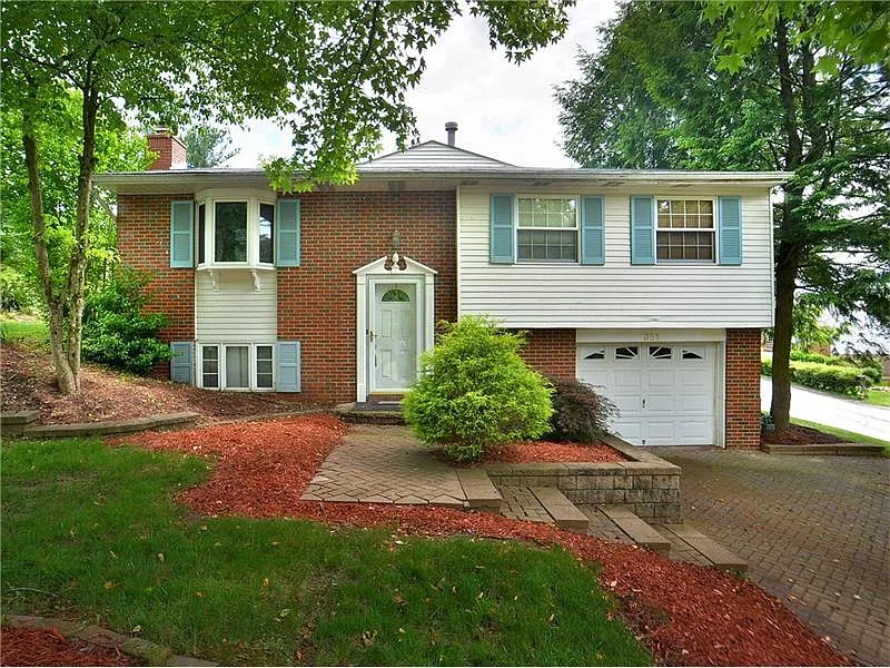 351 Ohiopyle Dr photo 1