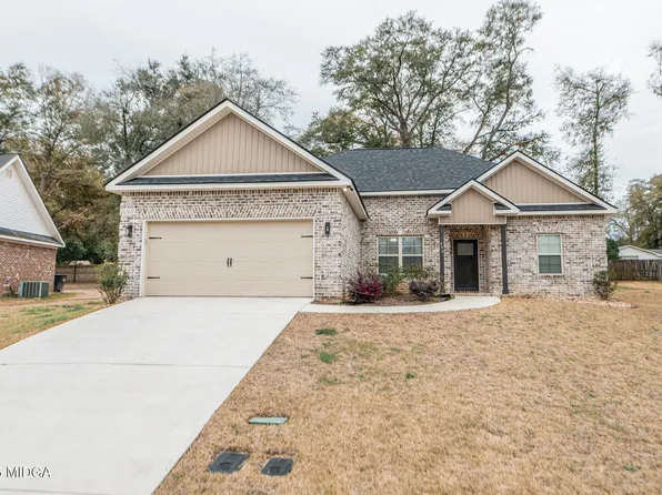 206 Hill Ln, Perry, GA 31069