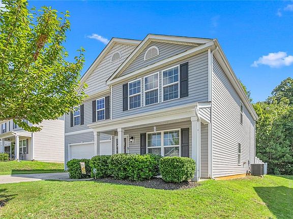 3rd image of 6623 Glenville Dr