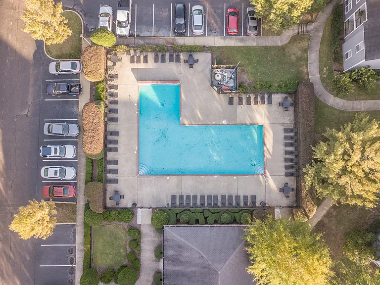Twin Oaks — Photo 18
