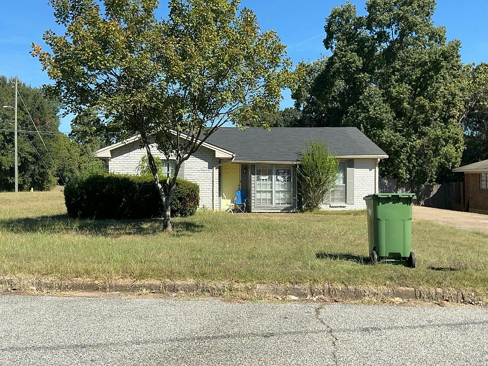 1st image of 680 Burlington Dr