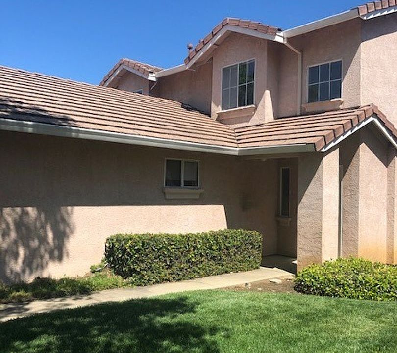 1st image of 1072 Burton Dr APT D