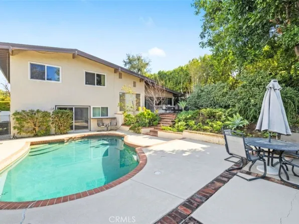 4157 Aleman Dr, Tarzana, CA 91356