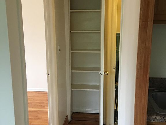 4th image of 241 Weequahic Ave #243-02