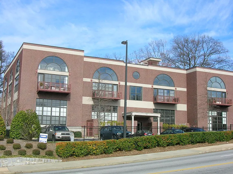 790 N Ave NE #106 — Photo 65