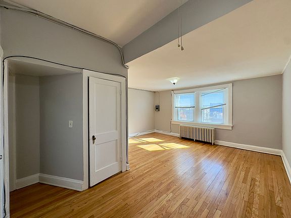 3rd image of 1127 Saint Paul St APT 7