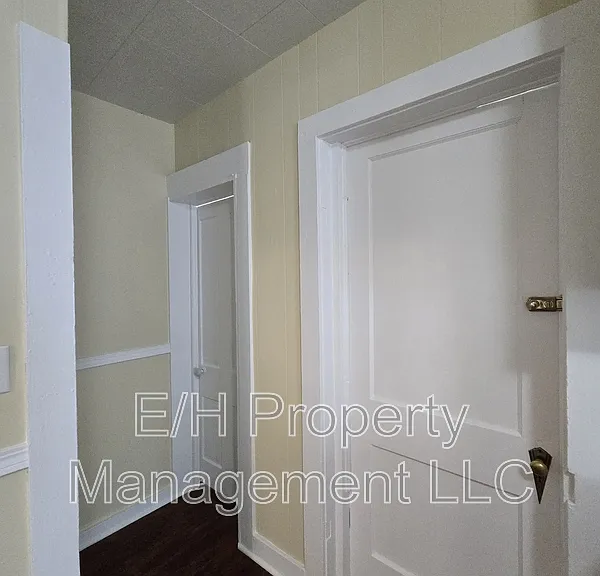 322 N Park Ave — Photo 19