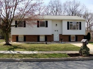 1122 Bethlynn Dr, Harrisburg, PA 17112