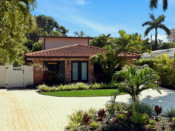 702 S Atlantic Drive, Lantana, FL 33462