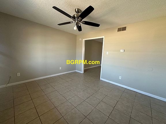 3rd image of 1099 W Elm St APT H
