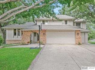 6205 S 73rd St, Ralston, NE 68127