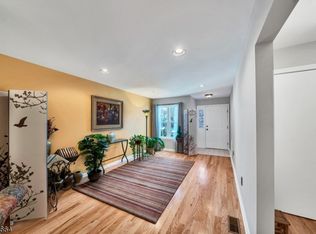 13 Bateman Way, Hillsborough, NJ 08844
