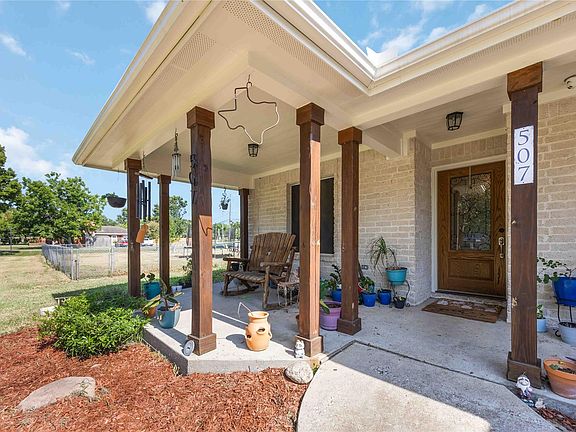 2nd image of 507 Shoreacres Blvd