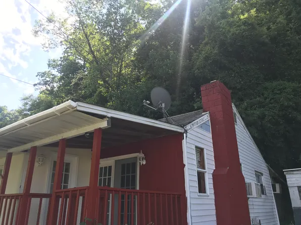 411 S Ruffner Rd, Charleston, WV 25314