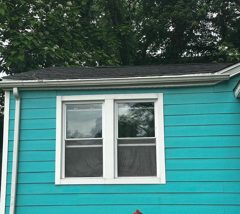 2nd image of 914 60th Ave