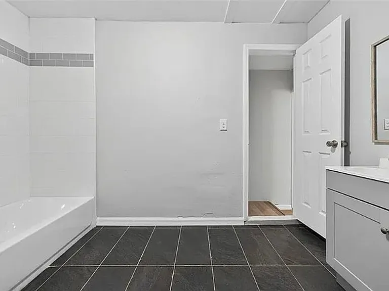 2272 Kent Rd — Photo 18
