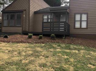 216 Apple Branch Dr, Woodstock, GA