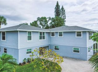 6403 Holmes Blvd, Holmes Beach, FL 34217