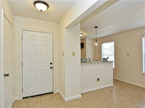 5th image of 6004 Avery Island Ave