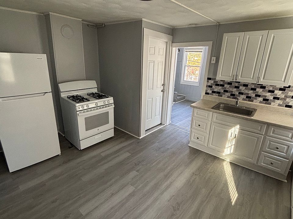 1st image of 9 E Lawlor St Floor 2
