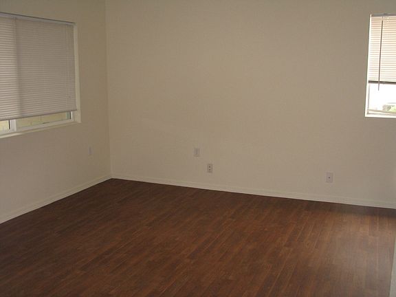 5th image of 4613 N 74th St APT 6