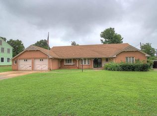 631 S Poplar St, Sapulpa, OK 74066